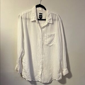 GAP Women’s Crisp White 100% Linen Button-Down Boyfriend Shirt